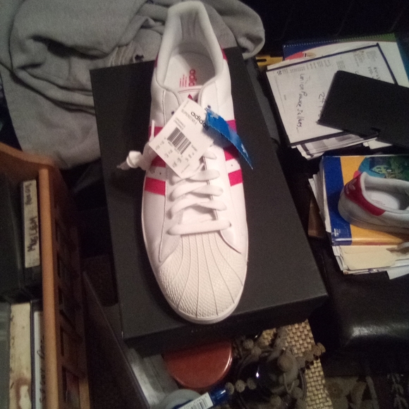 Men Adidas sneakers red size 19 - Picture 3 of 3
